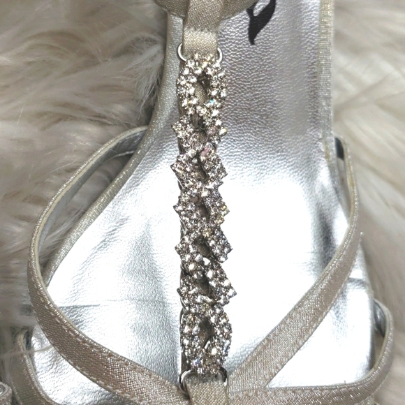 Nina High Heel Sandals Rhinestone Glitter t-strap silver 9M - Picture 4 of 10